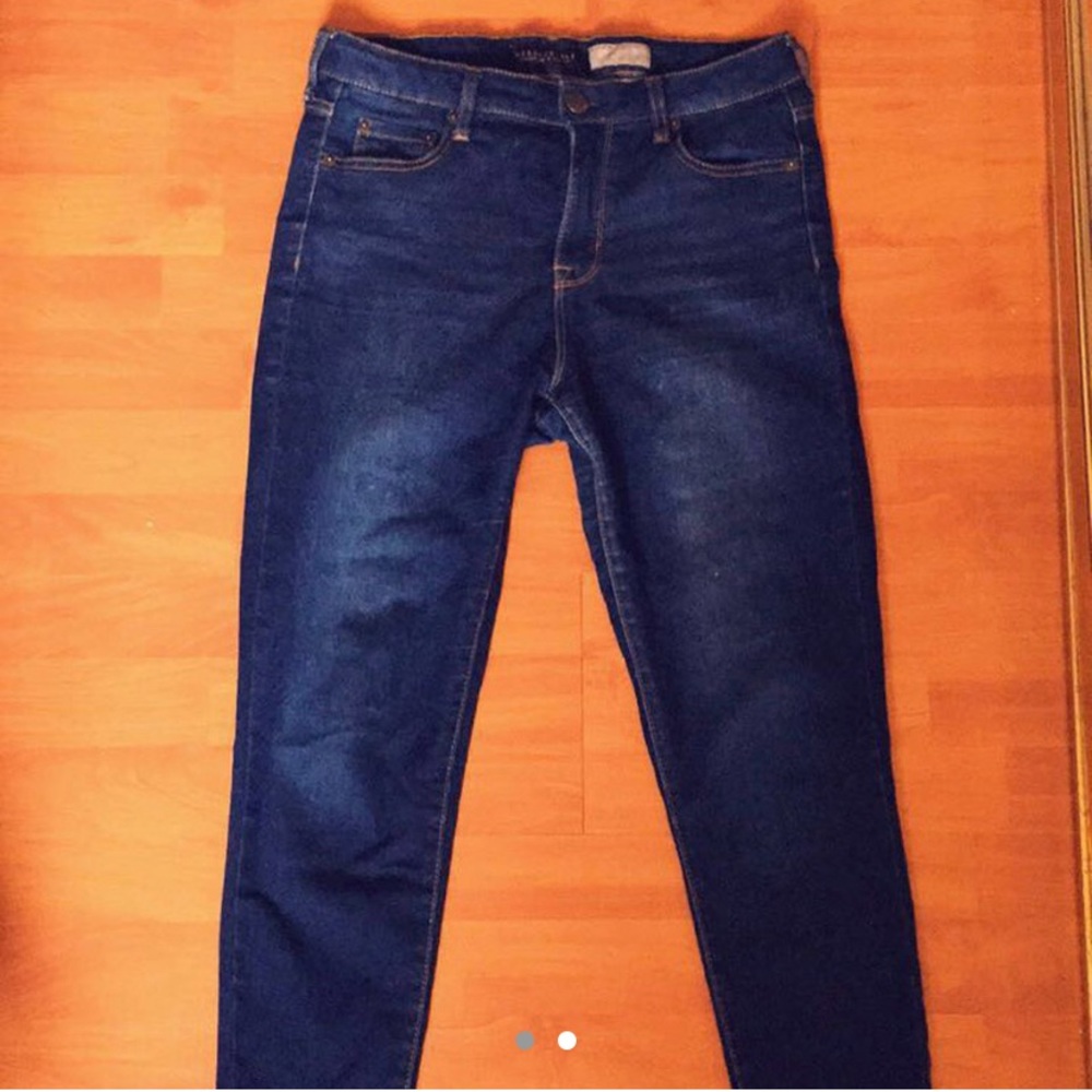 skinny jeans